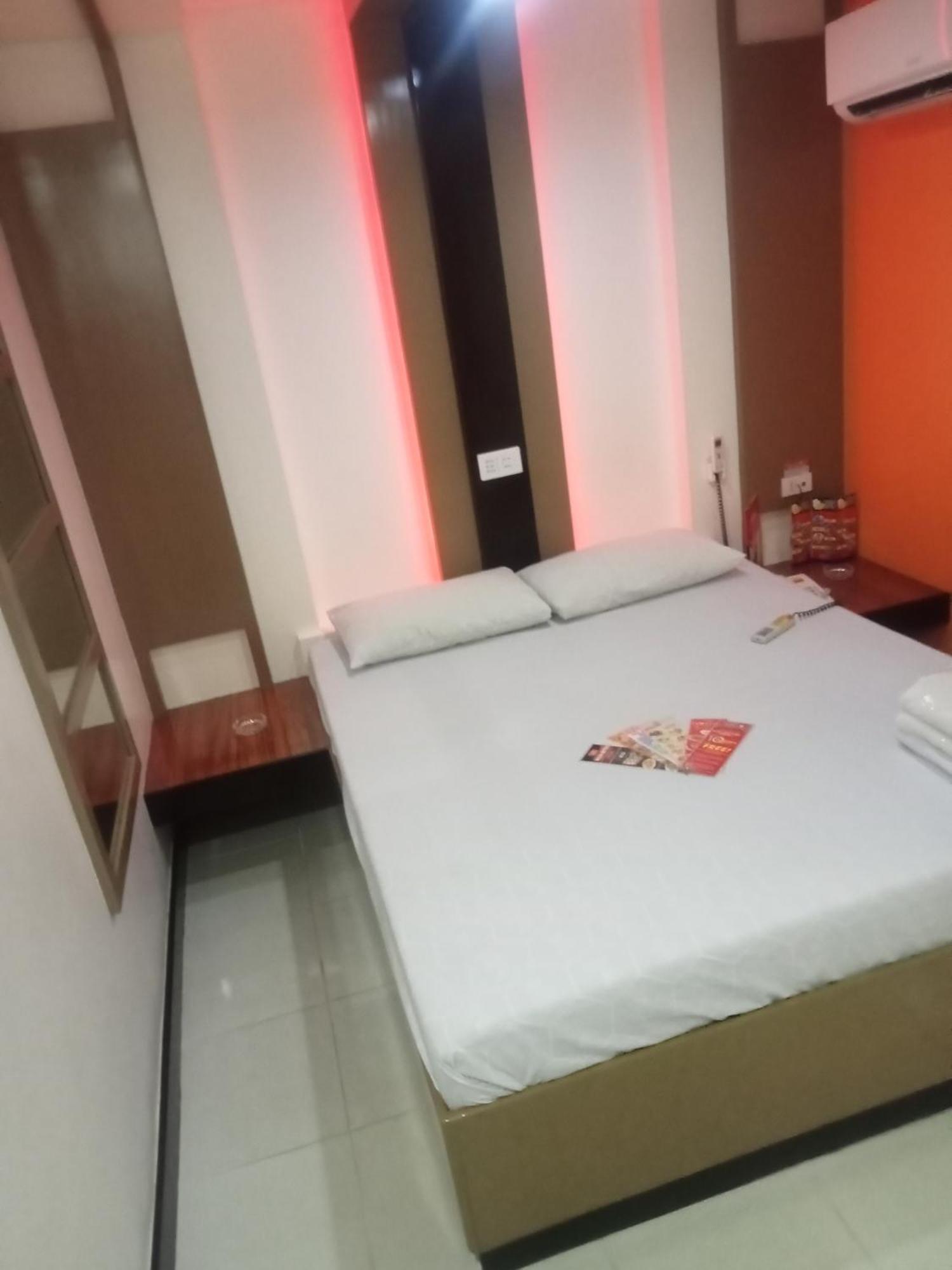 Hotel Sogo Cabanatuan Bagian luar foto