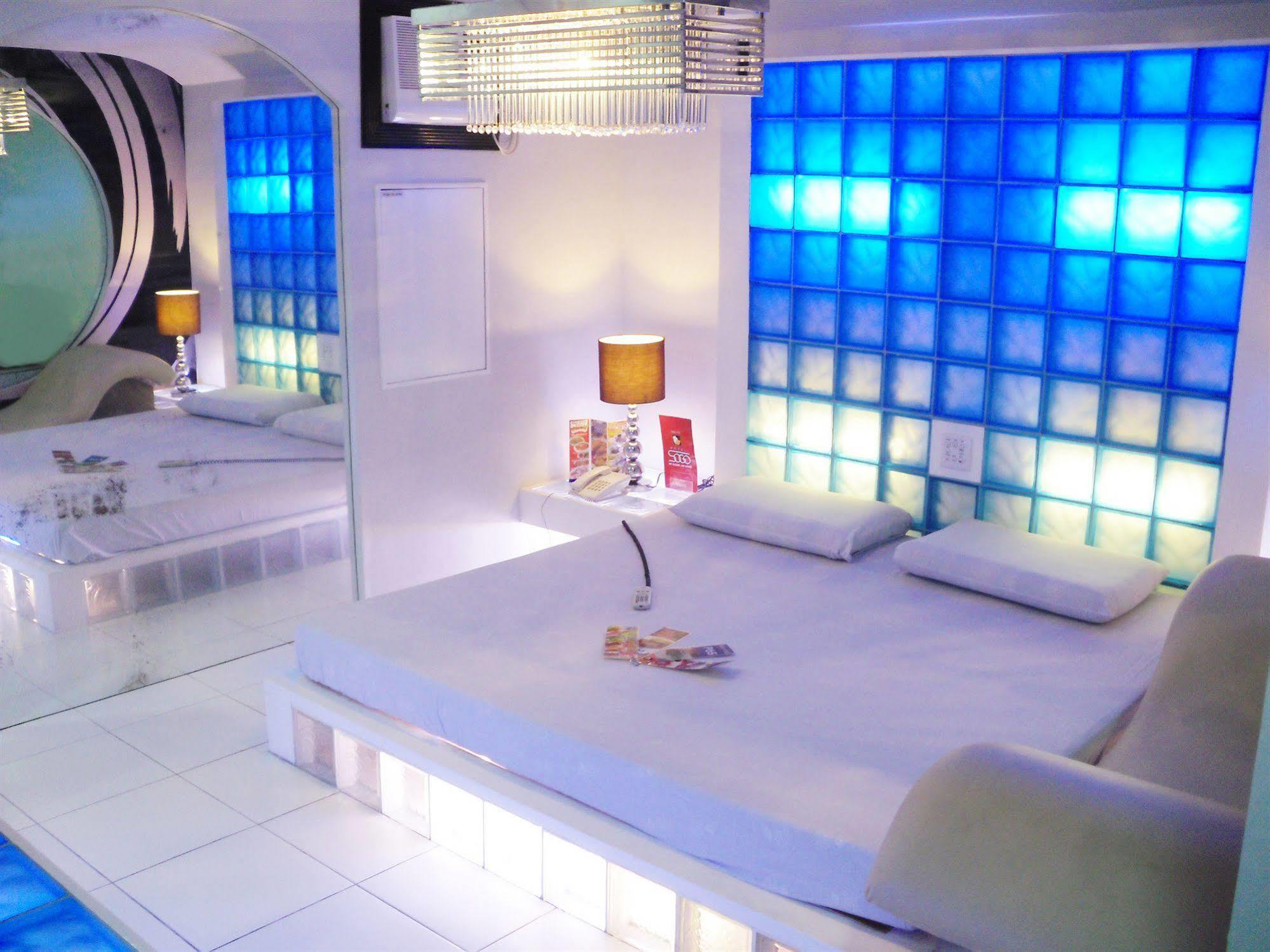 Hotel Sogo Cabanatuan Bagian luar foto